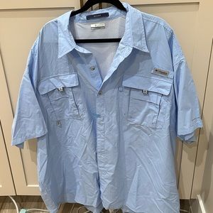 Men’s Big and tall Columbia button down. Never worn